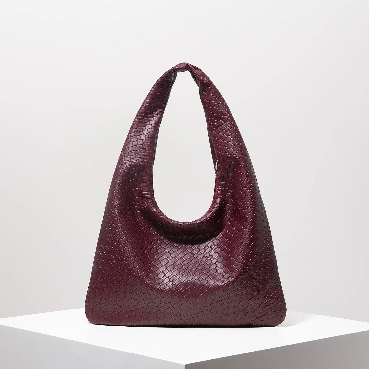Vintage Faux Woven Leather Shoulder Bag, Women's Handbag, Large Capacity Tote Bag, Crescent Bag, Zipper Underarm Bag, Daily Commuter Bag (Random Pattern)