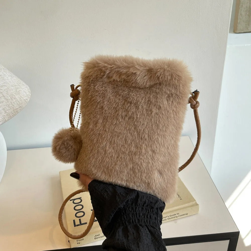 Winter  Shoulder Bag Faux Fur Soft Crossbody Phone Bag Solid Color Large Capacity Travel Purse