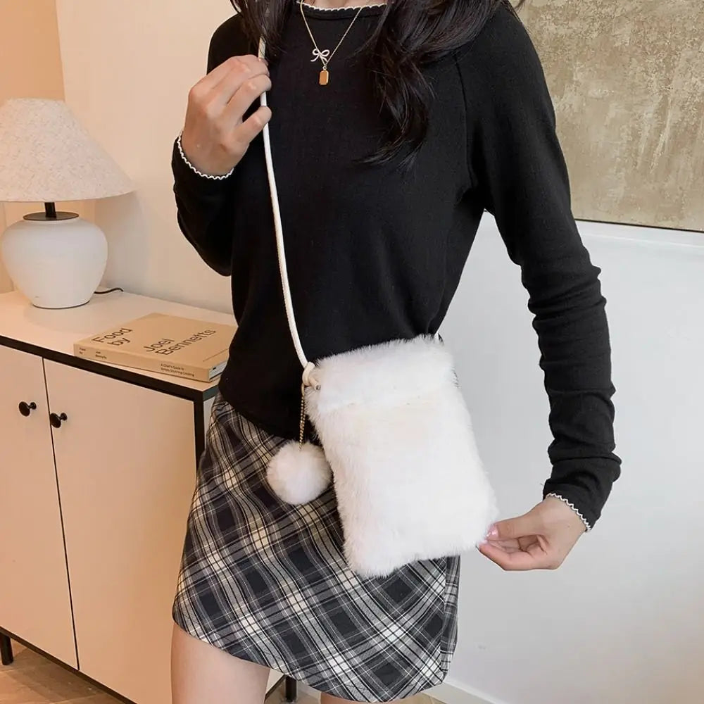 Winter  Shoulder Bag Faux Fur Soft Crossbody Phone Bag Solid Color Large Capacity Travel Purse